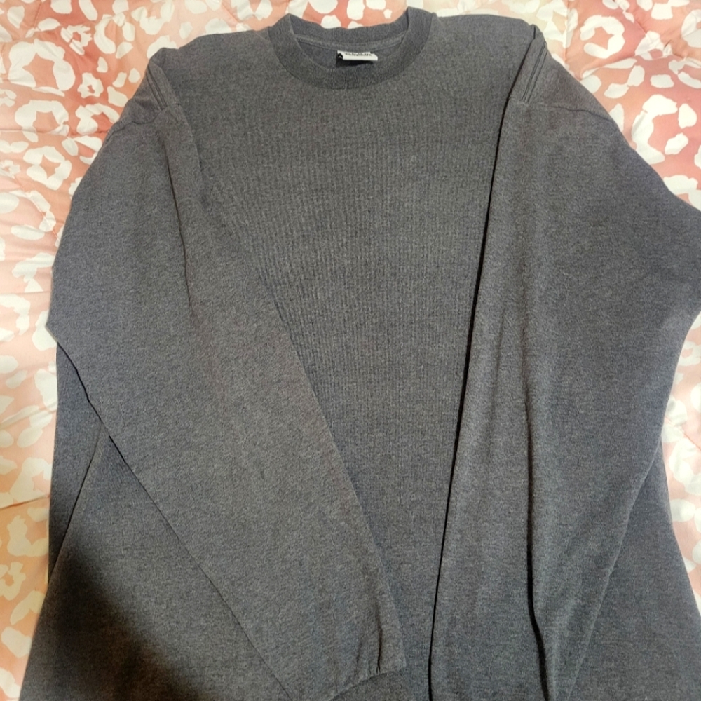 Men's Gray Long Sleeve Shirt
